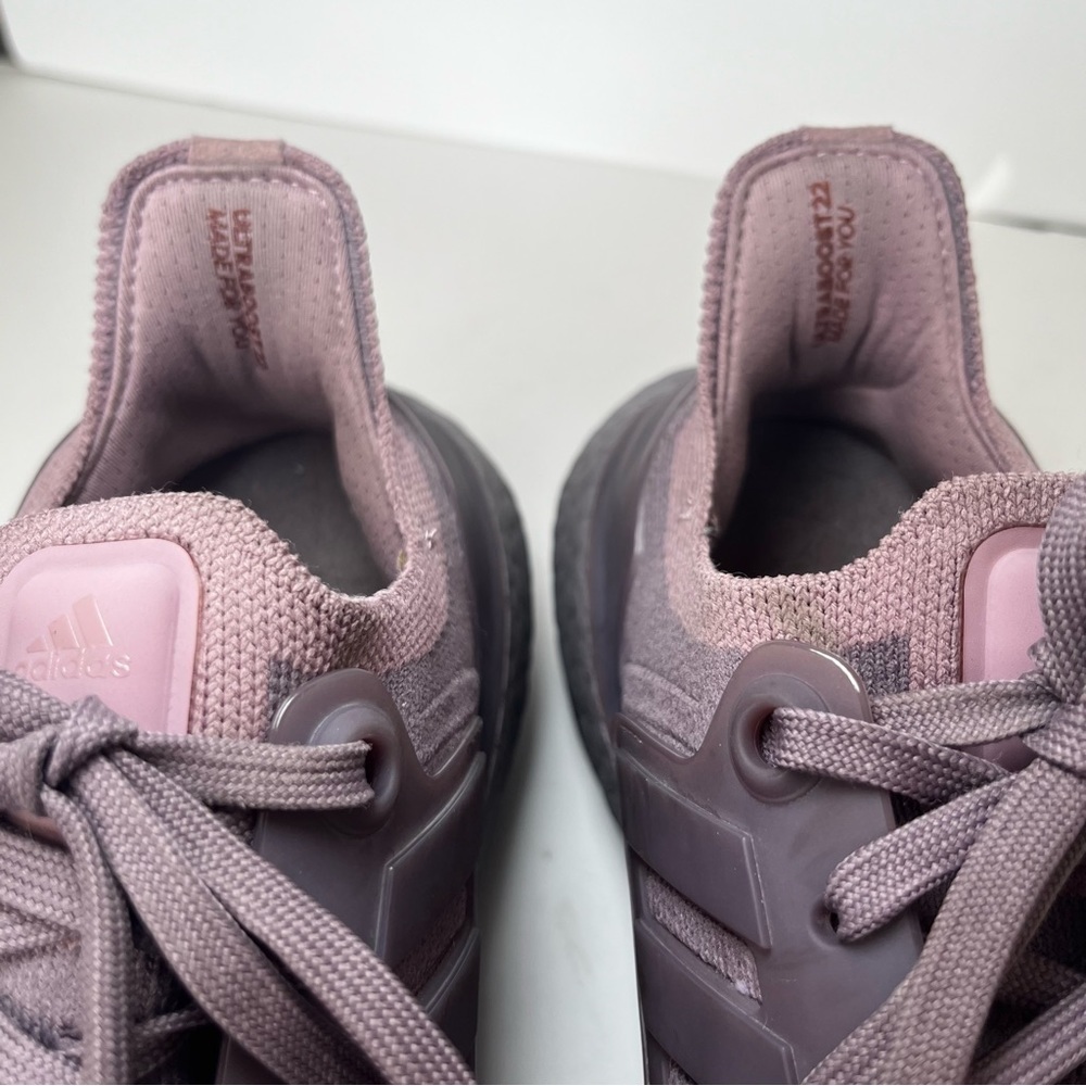 Adidas Ultraboost 22 Women’s Running Shoes Size 7.5 Purple Exercise Walking - Picture 8 of 10